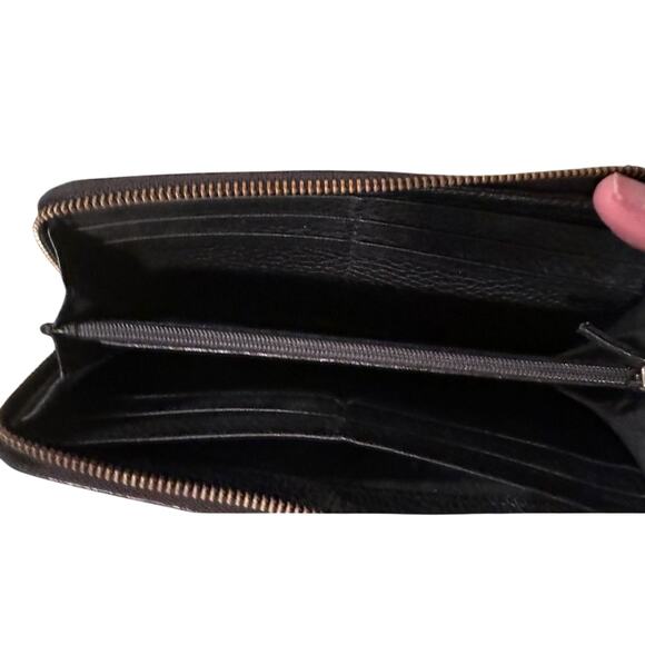 Gucci GG Continental Black Wallet, Host Pick for Luxury Posh Party!! - Picture 9 of 14